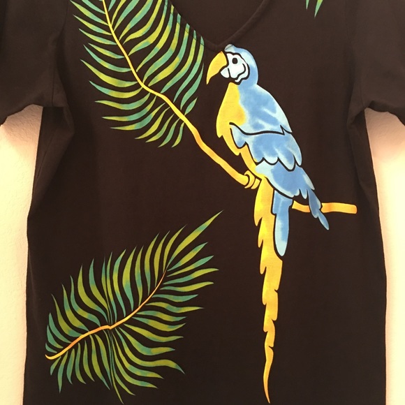 Only Necessities Black TShirt Parrot Macaw Print M - Picture 4 of 8